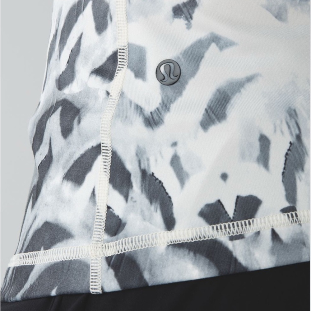 LULULEMON Lululemon Dance To Yoga Tank Pretty Plume Angel Wing Black / Black 4 - Picture 7 of 9